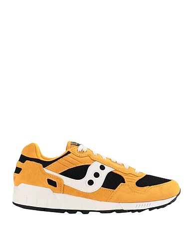 SAUCONY