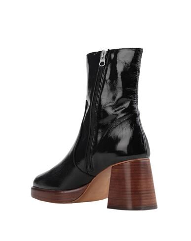 Jonak Ankle Boots In Black