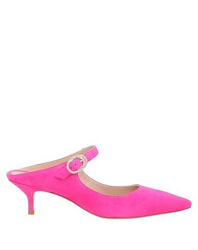 STUART WEITZMAN