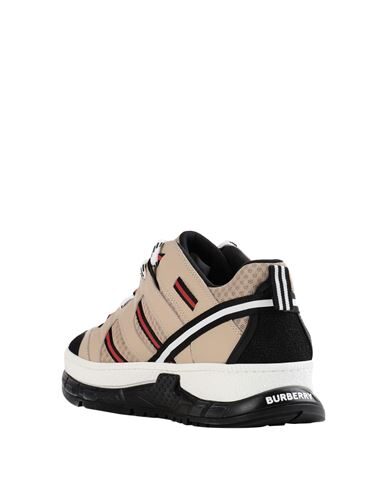 BURBERRY photo