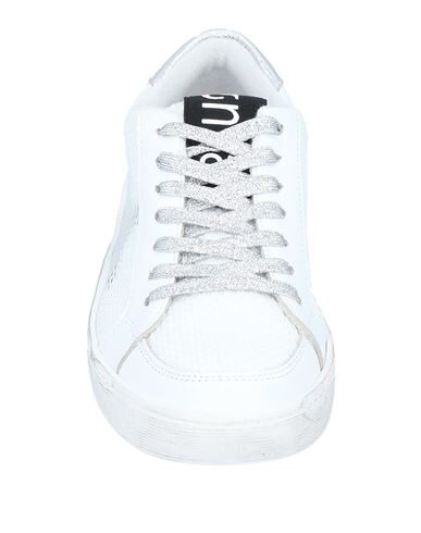 Nila & Nila Sneakers In White