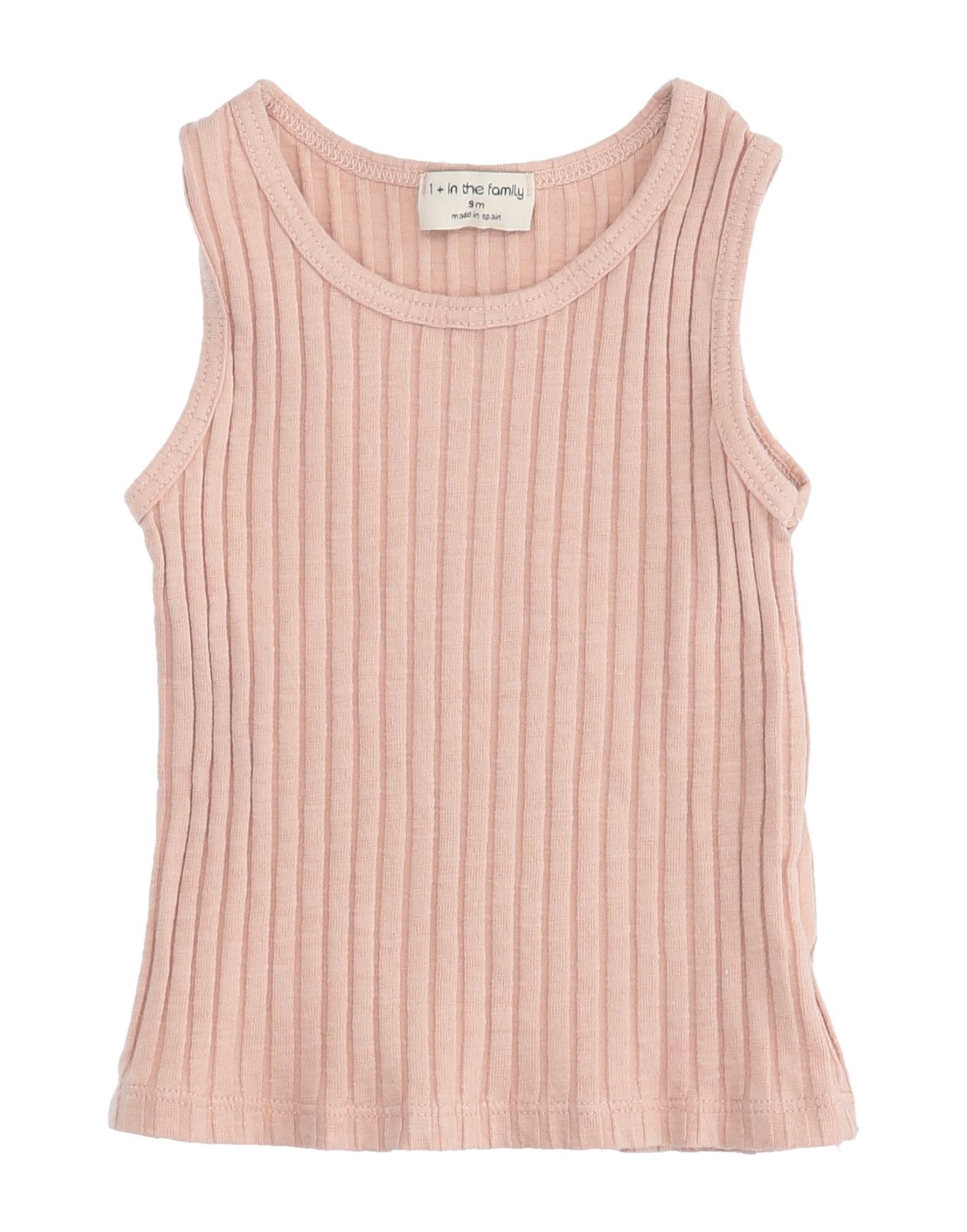 1 + IN THE FAMILY - T-shirts