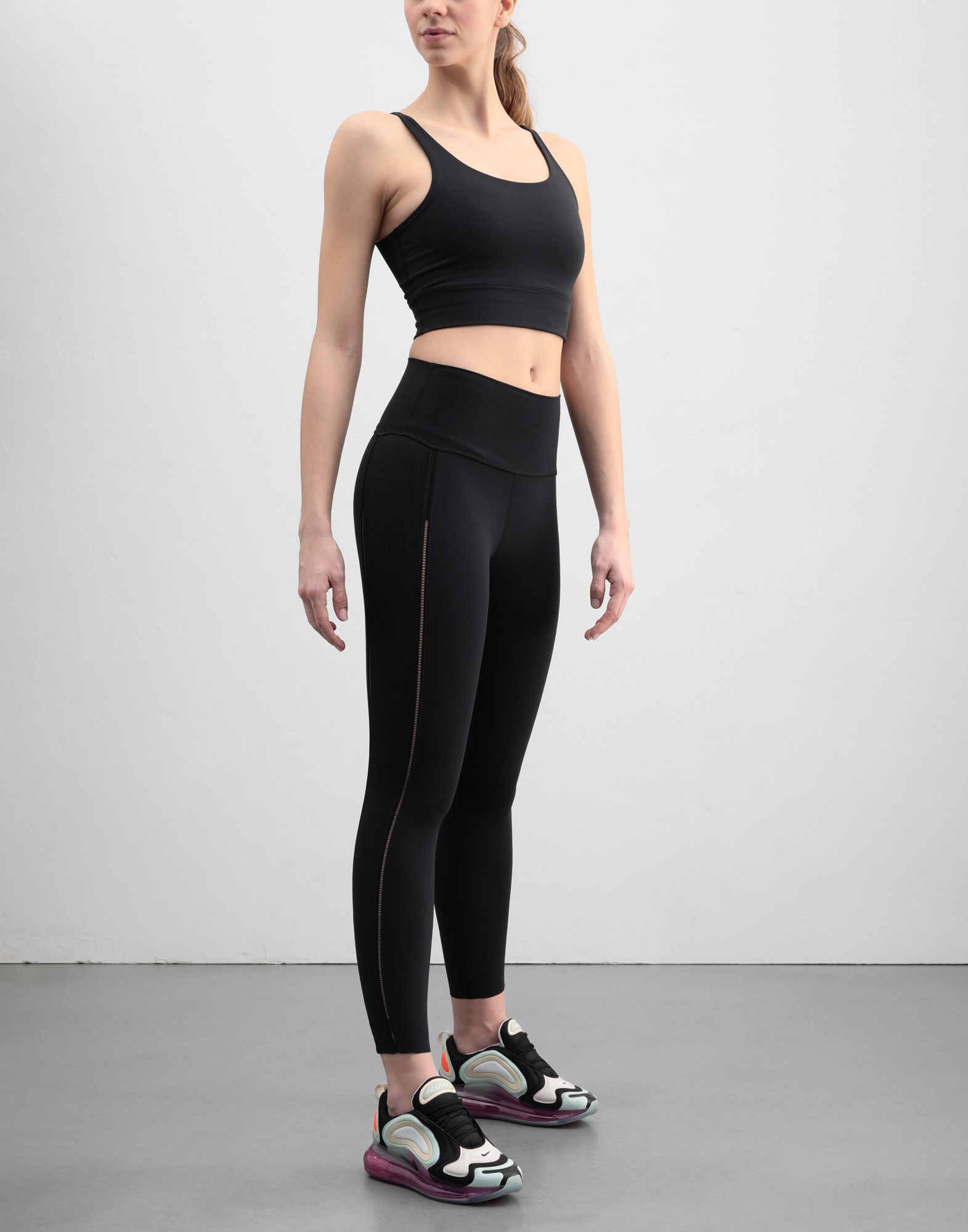 nike yoga lux
