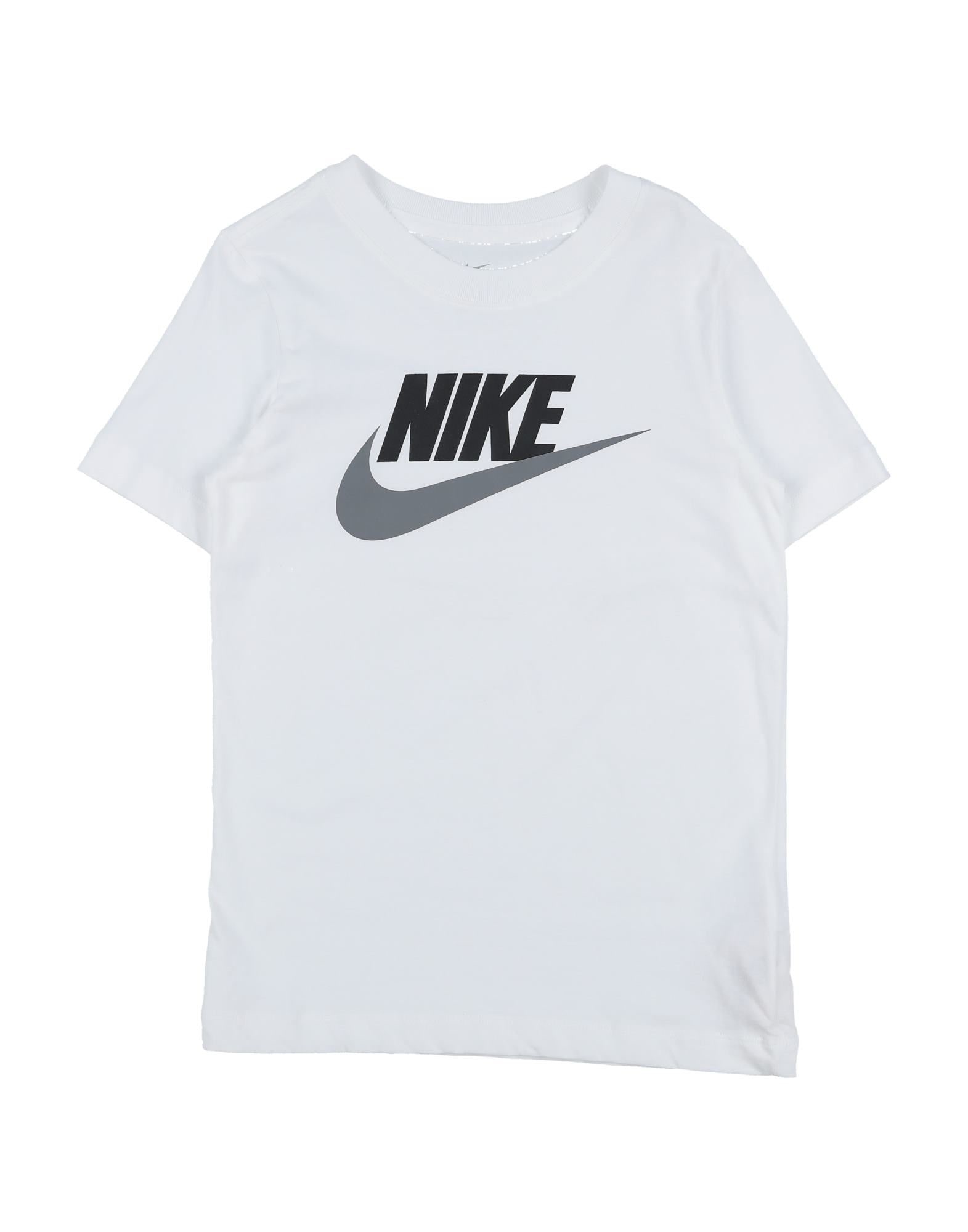 NIKE - T-shirts