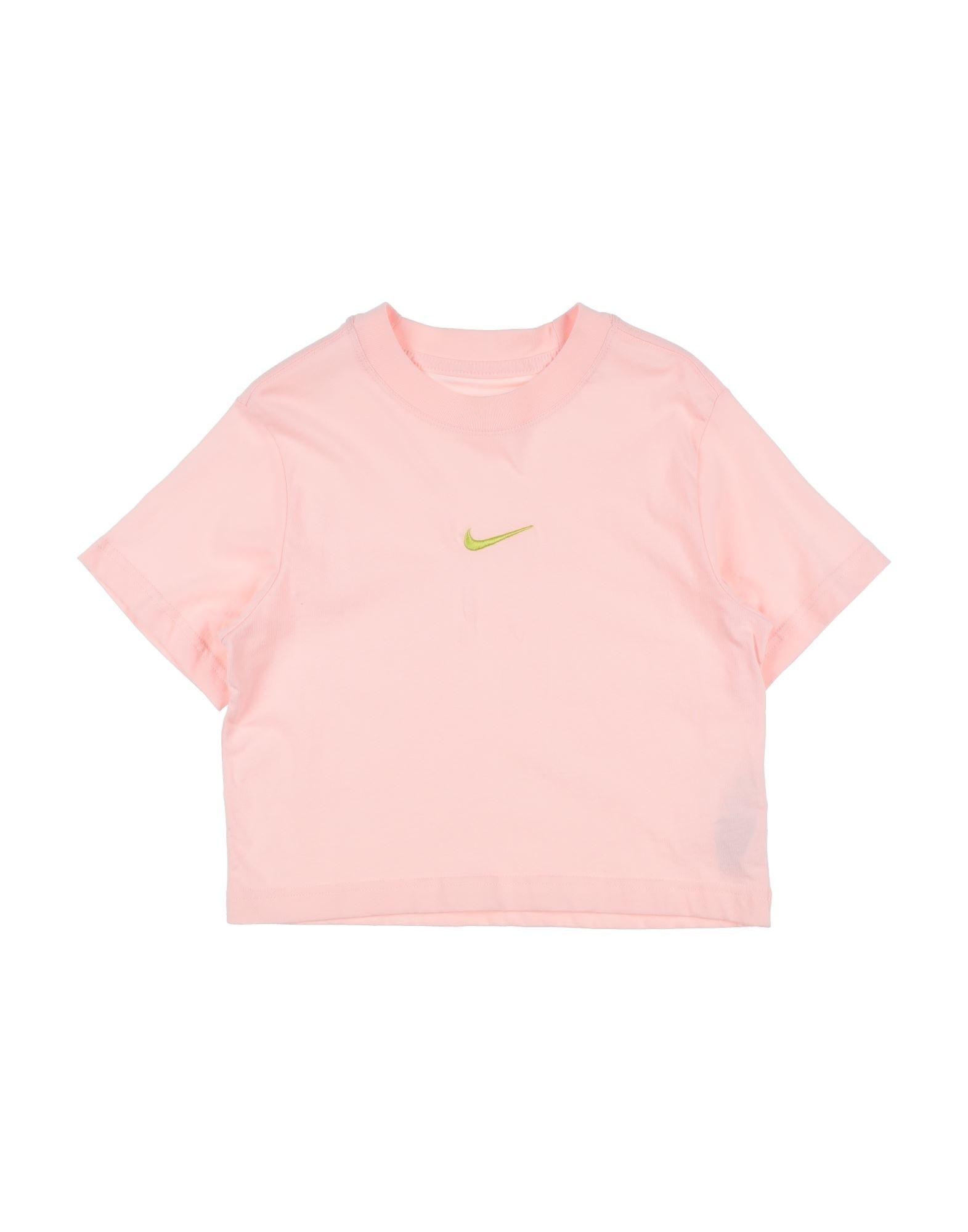 NIKE - T-shirts