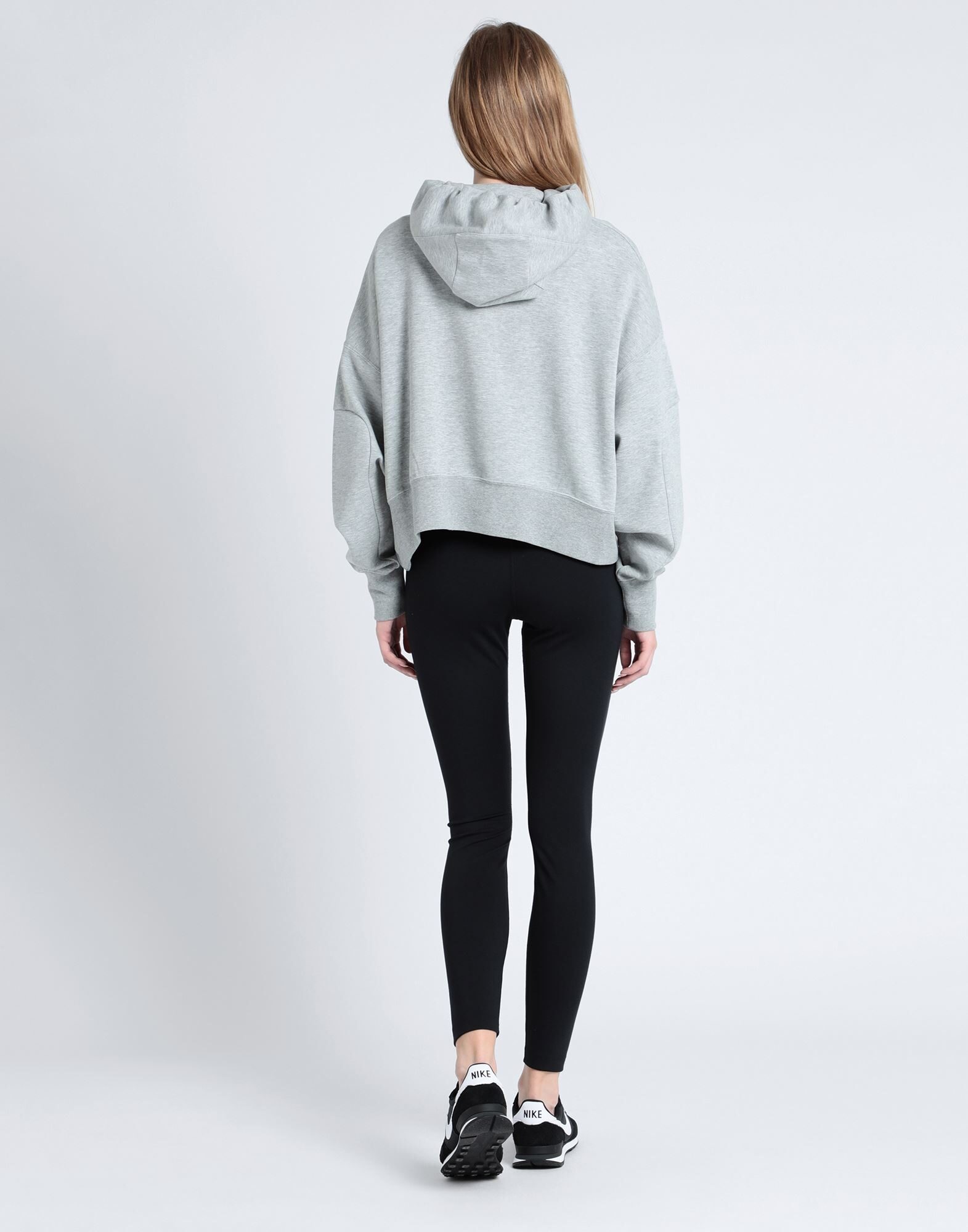 nike essential logo overhead hoodie women's