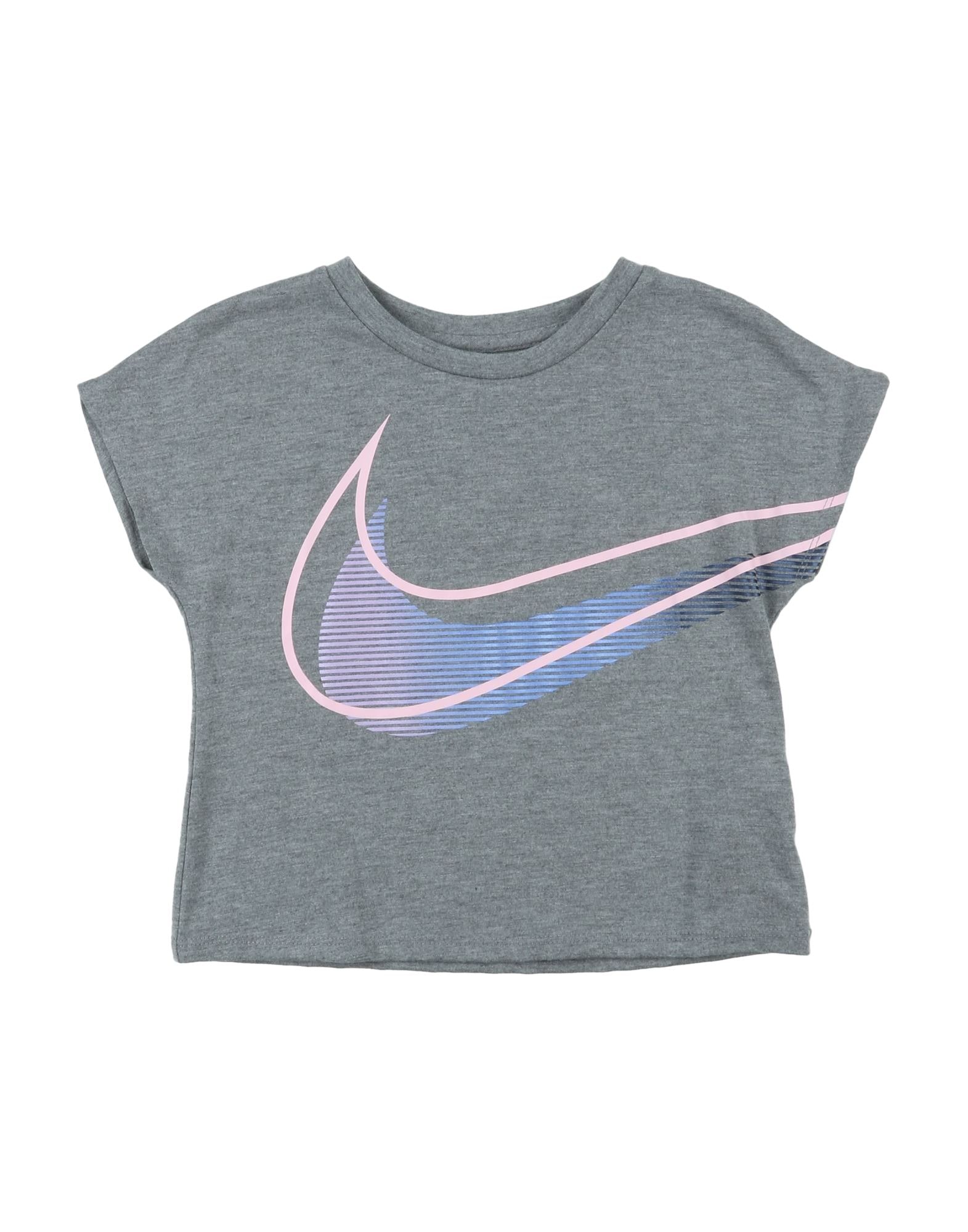 NIKE - T-shirts