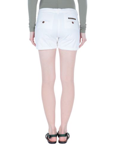 Aeronautica Militare Shorts & Bermuda Shorts In White