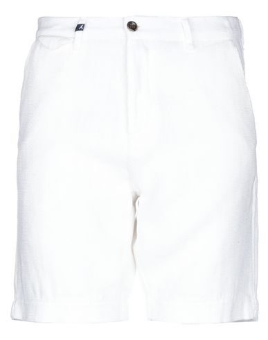 Myths Bermudas In White
