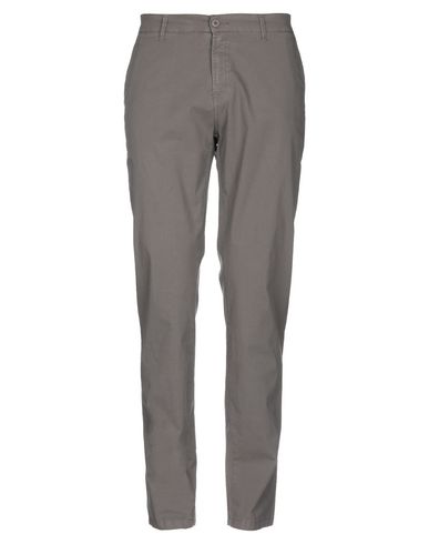 Click to view more detailed imagery on our partner's website Liu •jo Man Pants In Military Green