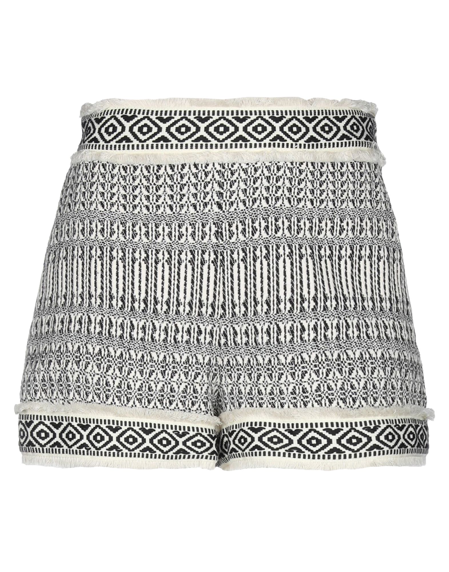 TWINSET - Pantalones cortos y bermudas