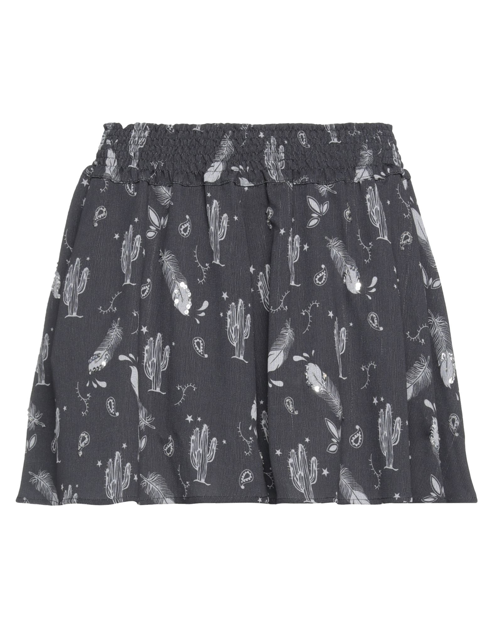 CHIARA FERRAGNI - Shorts & Bermuda Shorts