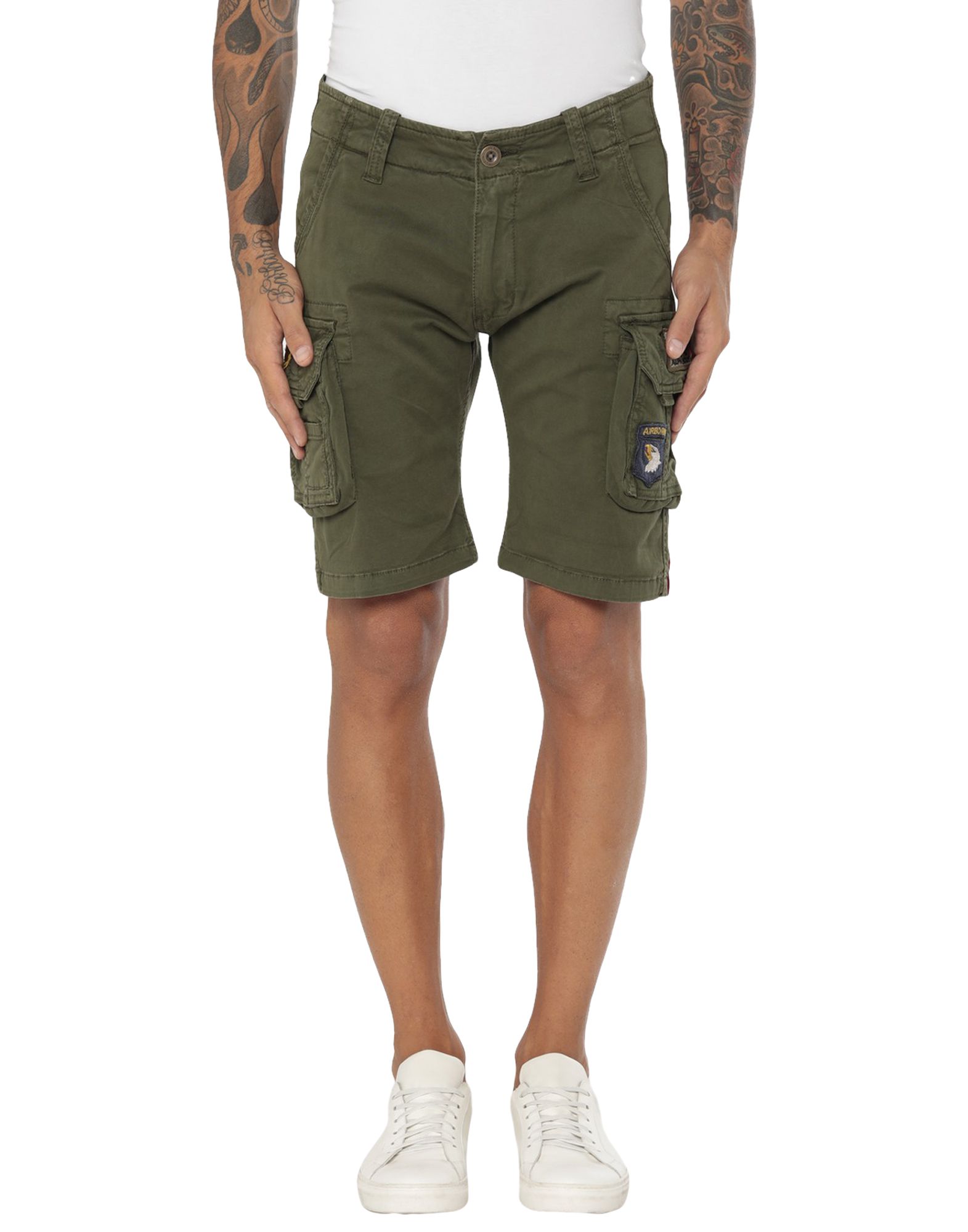 ALPHA INDUSTRIES - Pantalones cortos y bermudas
