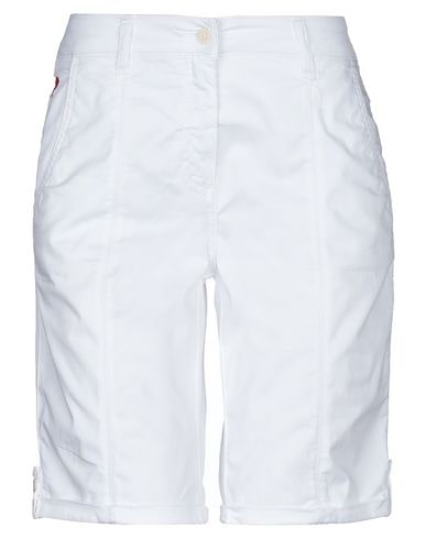 Cape Horn Bermudas In White