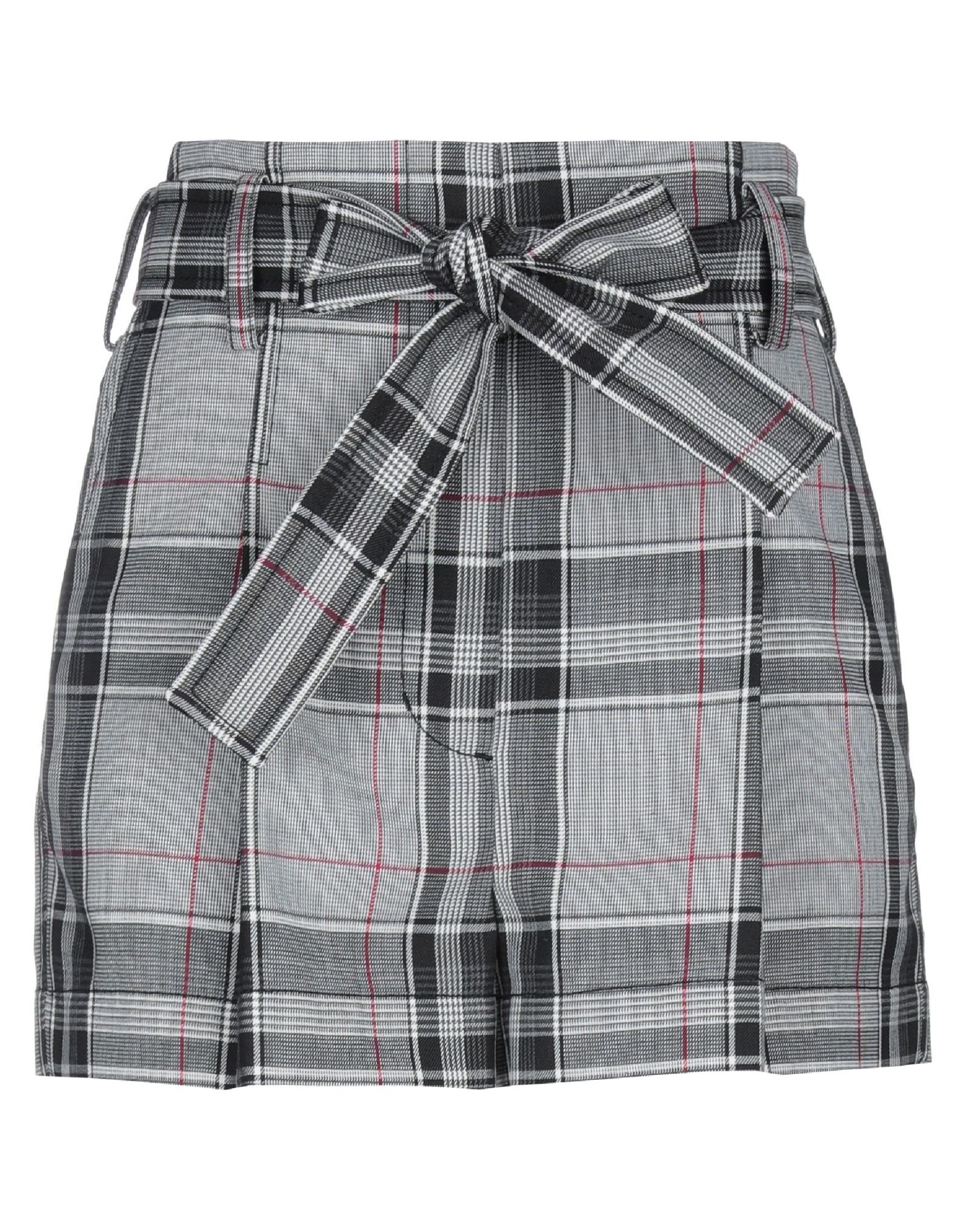 3.1 PHILLIP LIM - ショートパンツ＆バミューダ