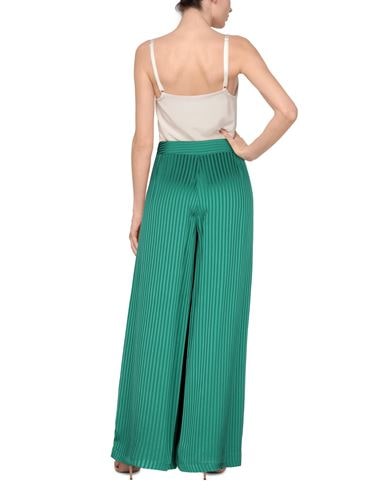 Shop Federica Tosi Woman Pants Green Size 6 Viscose