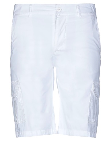 ALPHA STUDIO Shorts & Bermuda White 97% Cotton, 3% Elastane