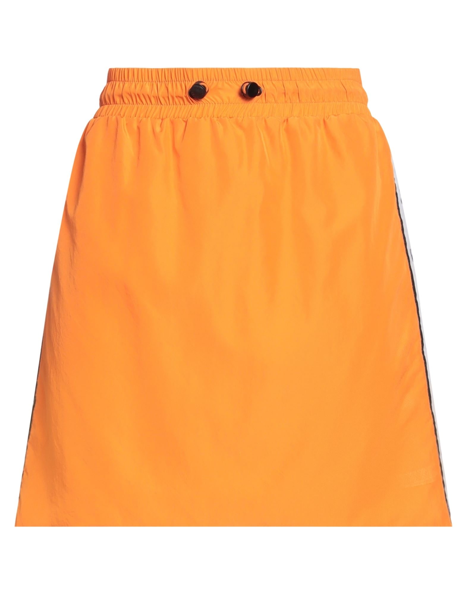 CHIARA FERRAGNI - Miniröcke