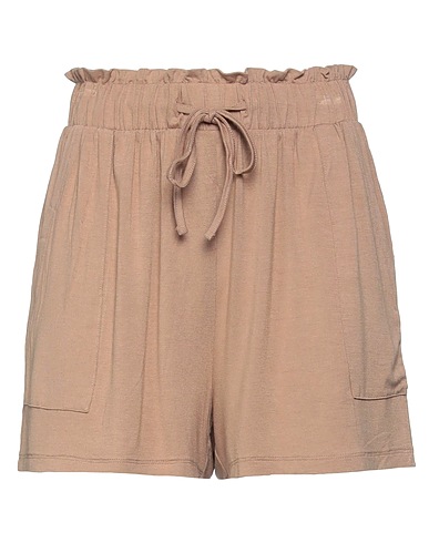 PIECES Shorts & Bermuda Light brown 95% Viscose, 5% Elastane