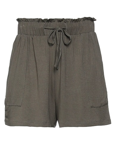 PIECES Shorts & Bermuda Dark green 95% Viscose, 5% Elastane