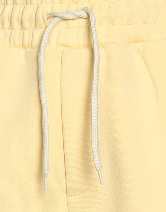 THE FUTURE Шорты и бермуды