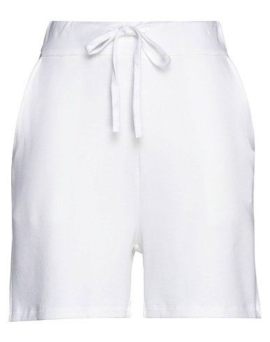 MAJESTIC FILATURES Shorts & Bermuda Bianco 96% Viscosa, 4% Elastan