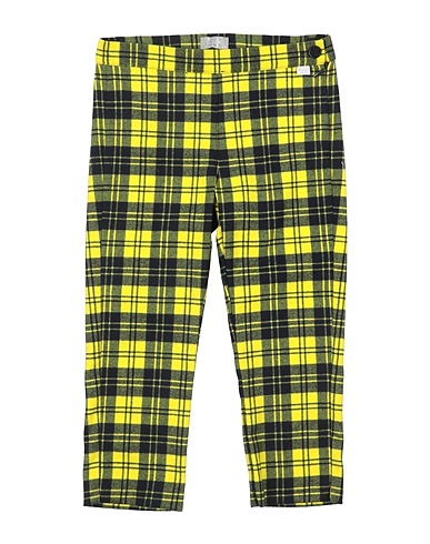 IL GUFO Shorts & Bermuda Giallo 69% Poliestere, 29% Viscosa, 2% Elastan
