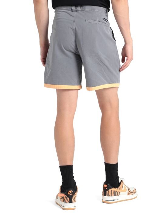 QUIKSILVER x STRANGER THINGS Шорты и бермуды