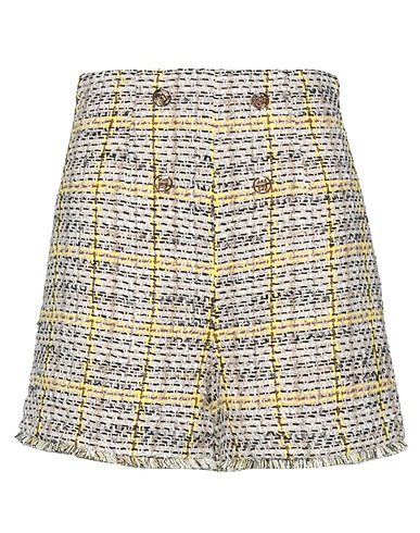 LIU •JO Shorts & Bermuda Beige 59% Cotone, 15% Poliestere, 13% Acrilico, 8% Fibre sintetiche, 5% Altre Fibre