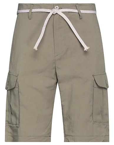 DFFRNTLY Shorts & Bermuda Military green 62% Viscose, 38% Linen