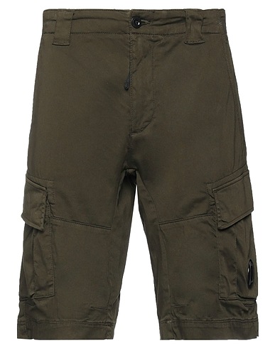 C.P. COMPANY Shorts & Bermudas Dunkelgrün 98% Baumwolle, 2% Elastan