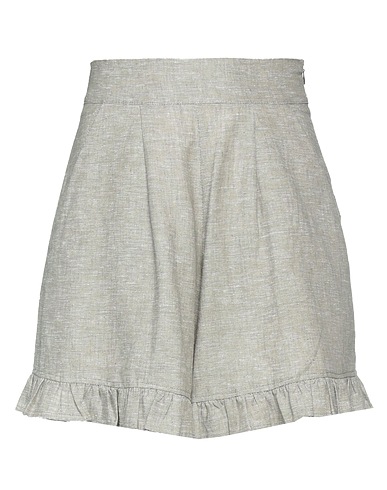 LOVELOVELOVE YOU Shorts & Bermuda Verde salvia 55% Lino, 45% Viscosa
