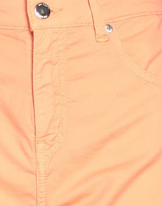 LOVE MOSCHINO Шорты и бермуды