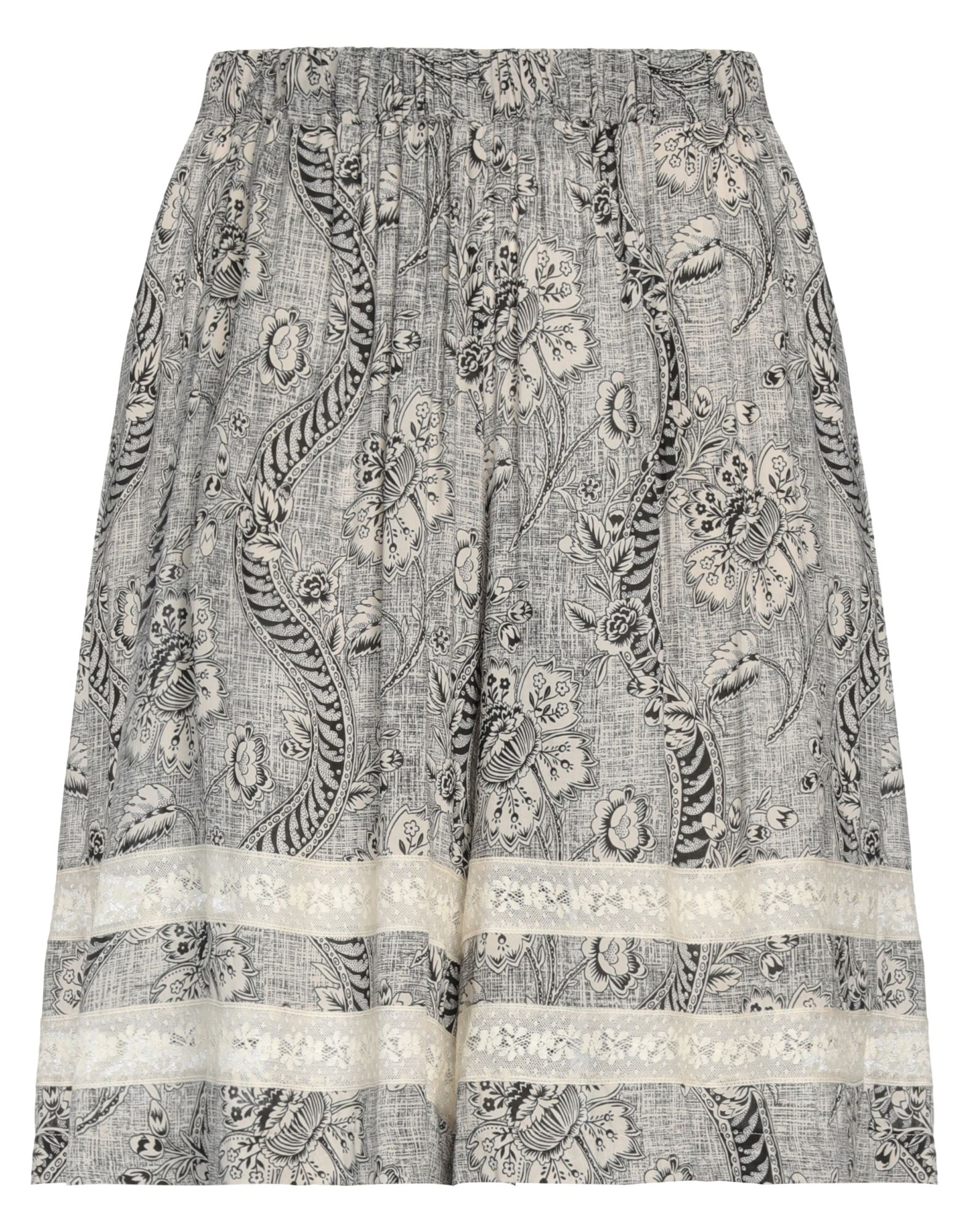 19.70 NINETEEN SEVENTY - Shorts & Bermuda Shorts