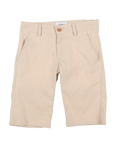 ALETTA Shorts & Bermudas Beige 97% Baumwolle, 3% Elastan