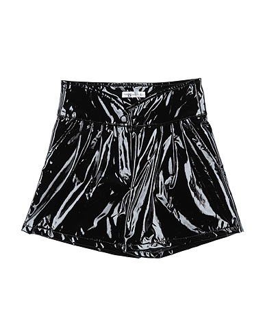 TO BE TOO Shorts & Bermuda Black 55% Textile fibres, 40% Polyester, 5% Elastic fibres
