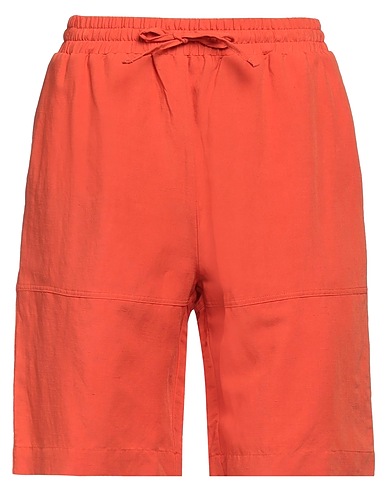 ROBERTO COLLINA Shorts & Bermuda Arancione 65% Viscosa, 35% Lino
