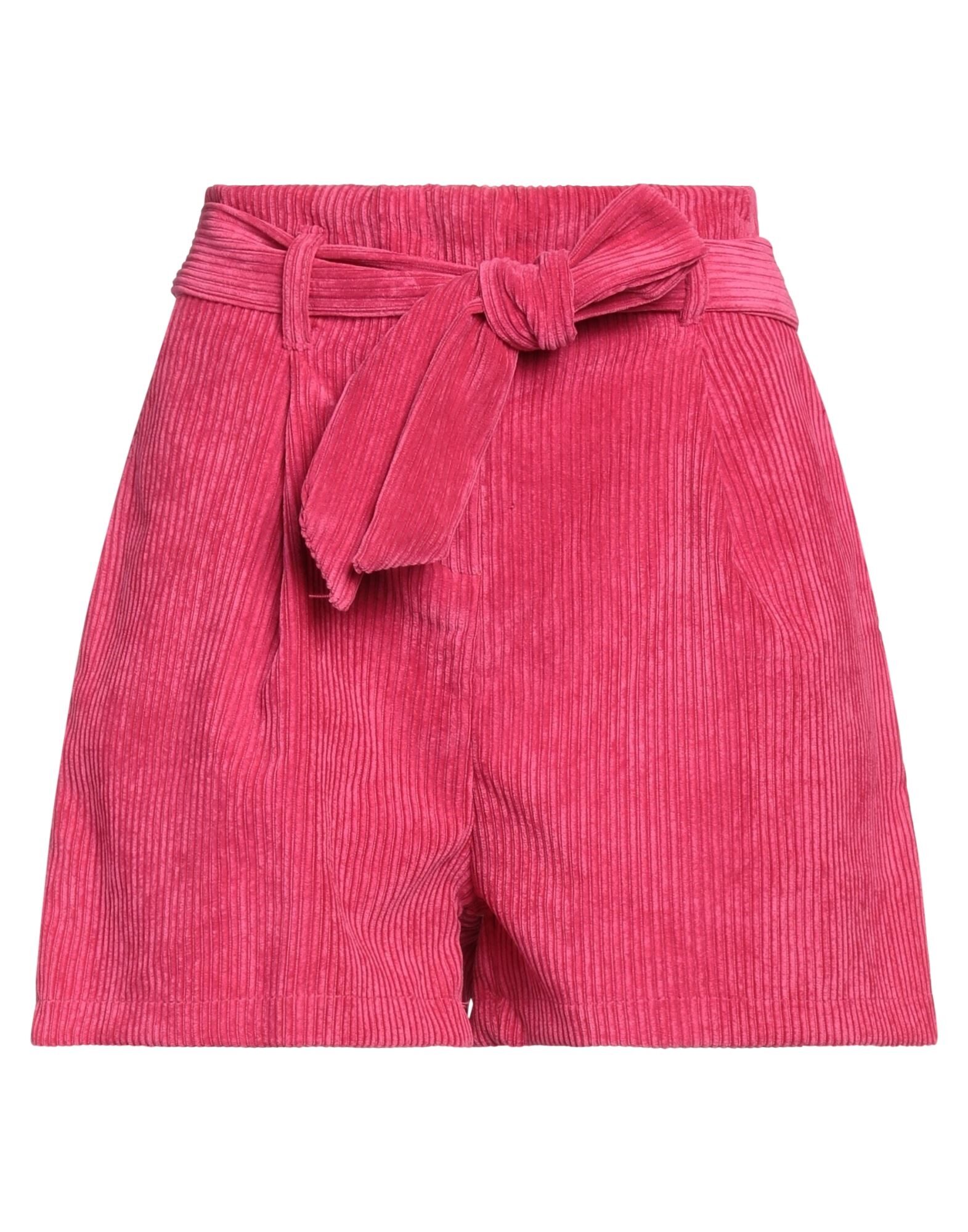 RINASCIMENTO - Shorts & Bermuda Shorts