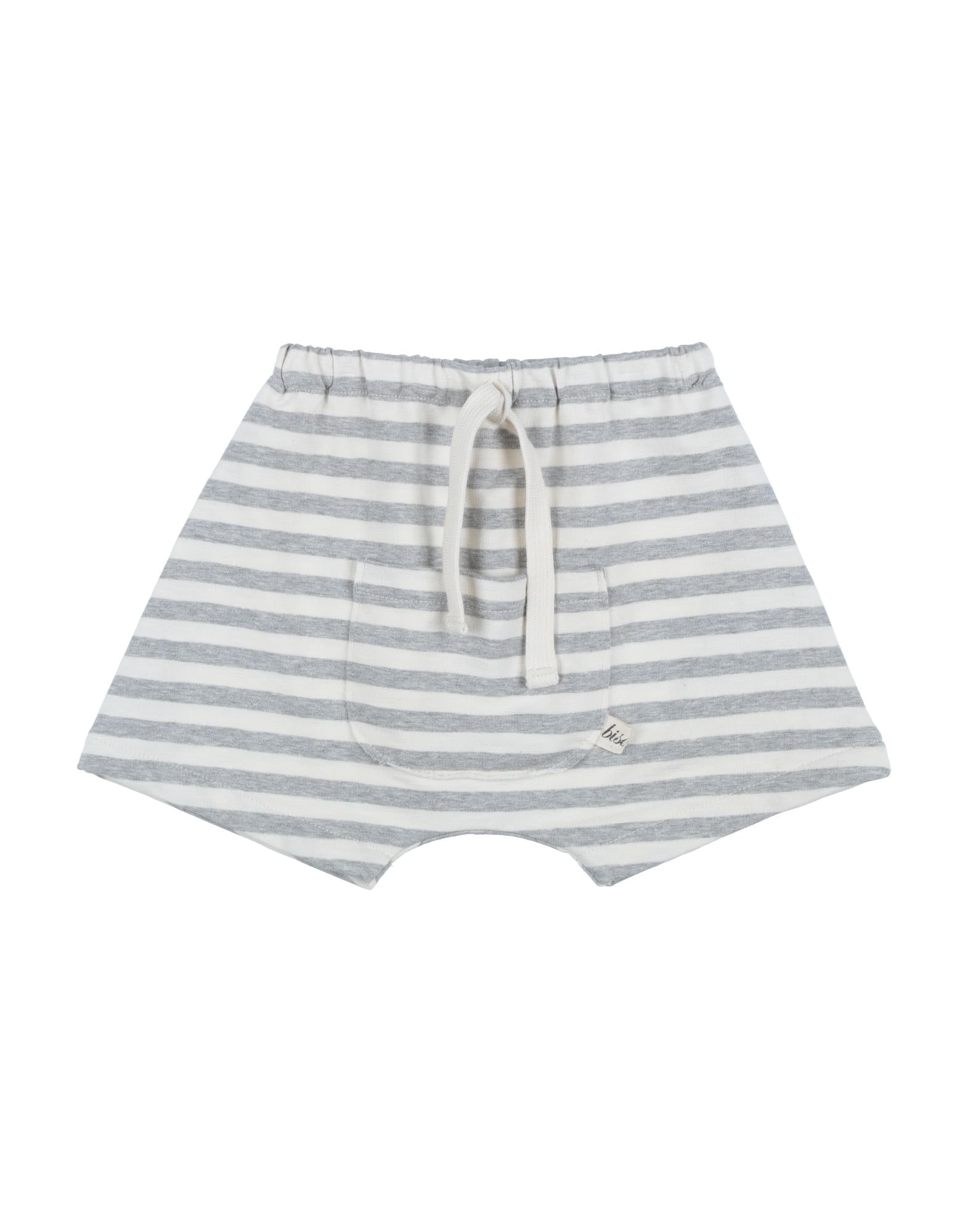BISOUS - Pantalones cortos y bermudas