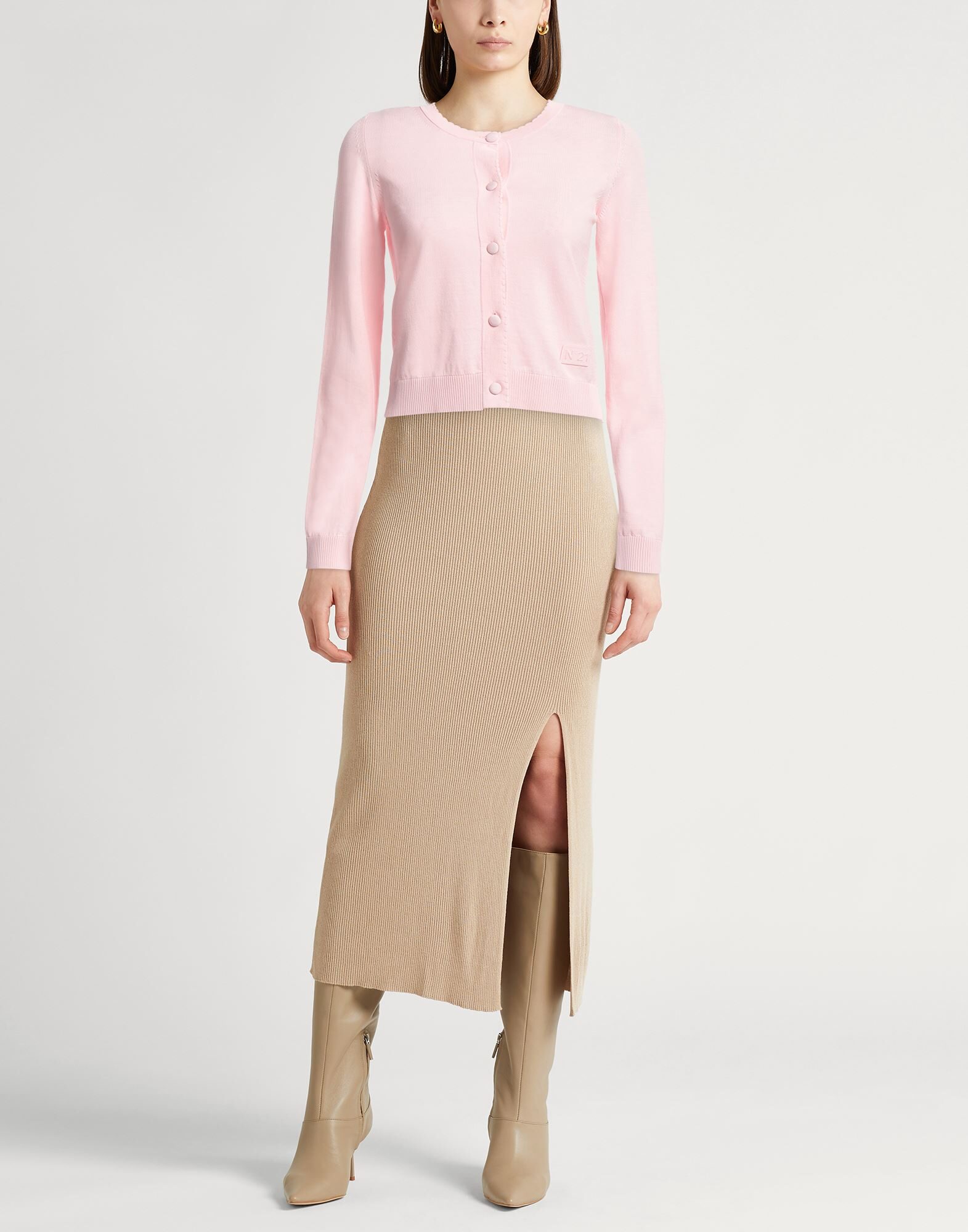 美品　N°21 ピンクカーディガン 美品 N°21 ピンクカーディガン