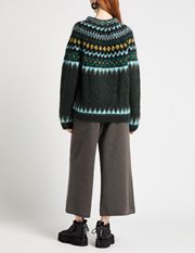 KNITWEAR
