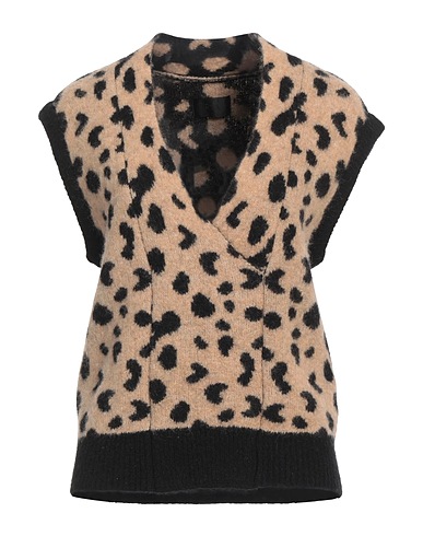 RTA Jumper Sand 49% Nylon, 35% Wool, 13% Mohair wool, 3% Elastane
