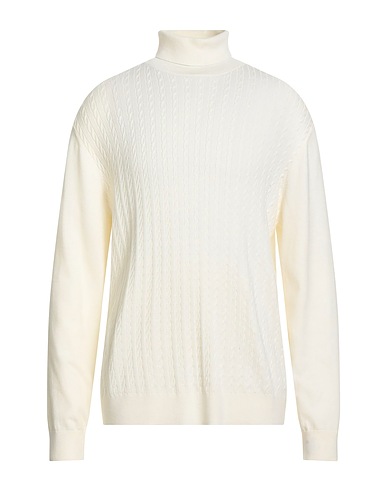DIKTAT Turtleneck Ivory 40% Viscose, 30% Polyamide, 25% Acrylic, 5% Cashmere