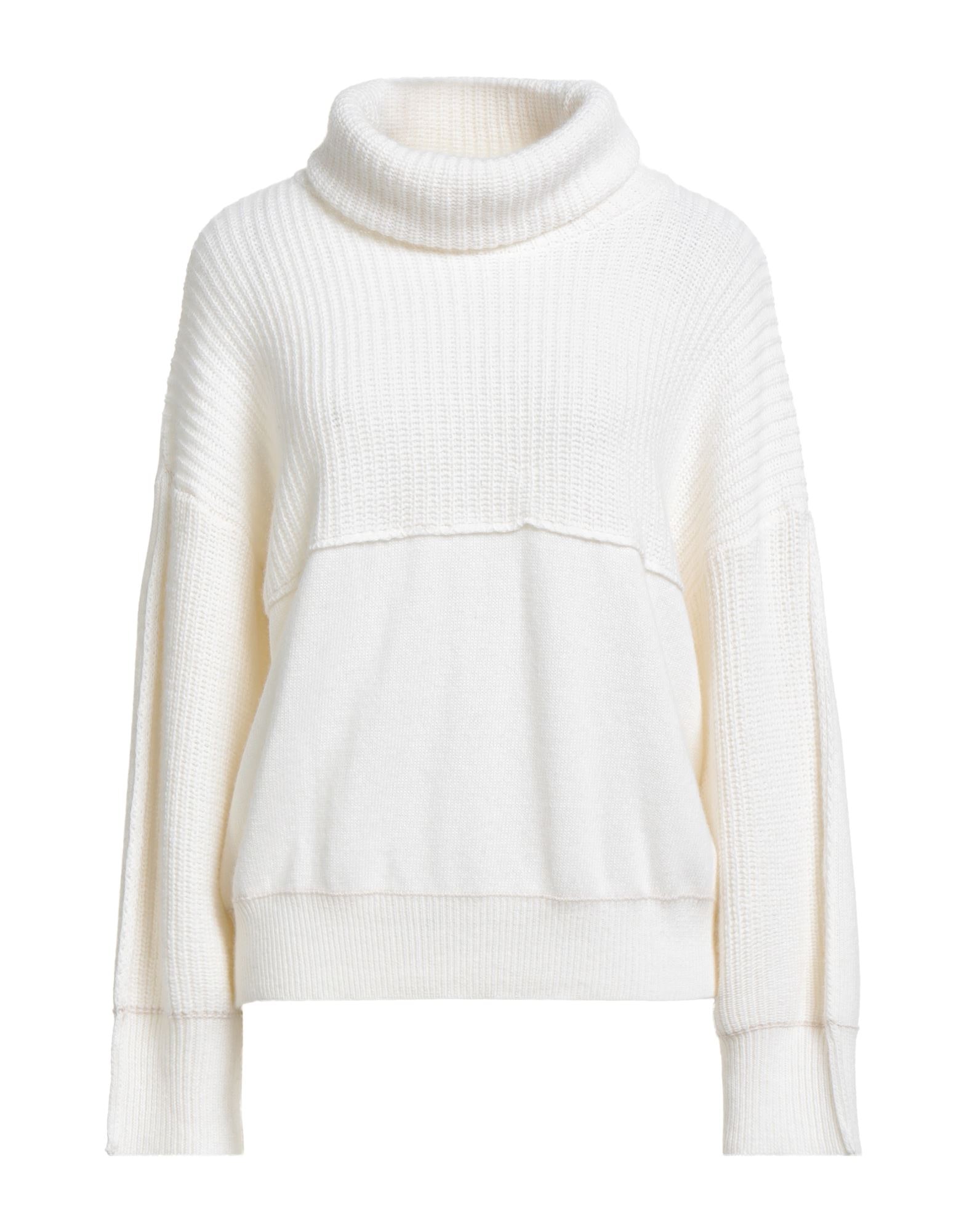 PINKO - タートルネック