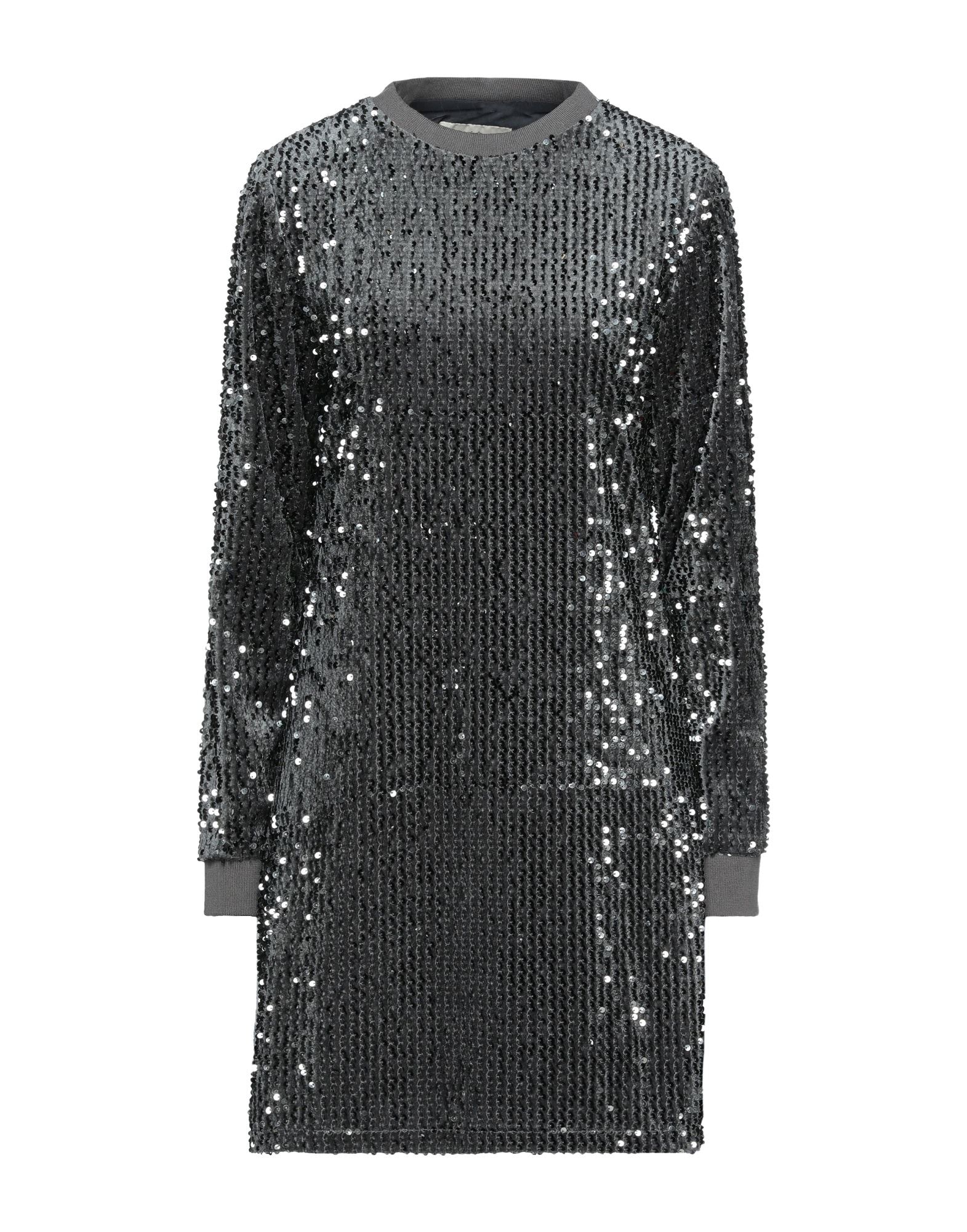 PINK MEMORIES - Короткие платья