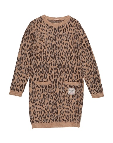 N°21 Dress Sand 65% Acrylic, 25% Wool, 10% Alpaca wool