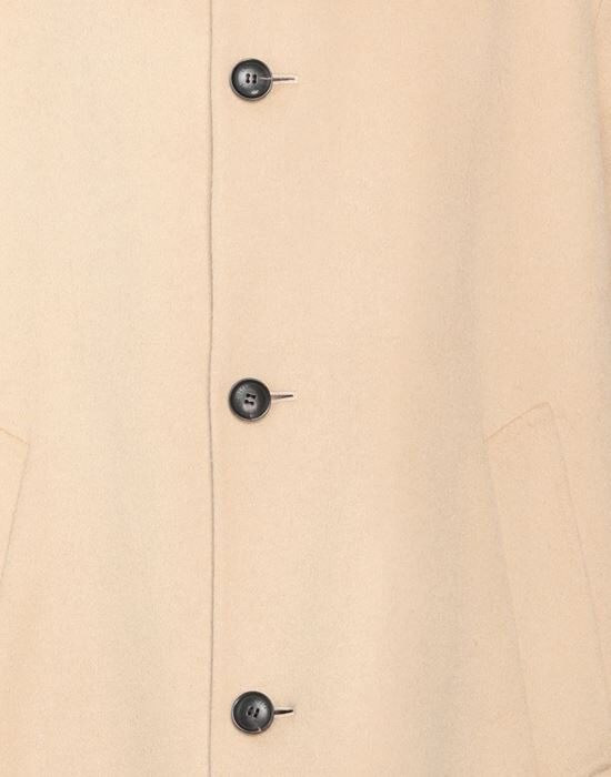 LACOSTE Пальто