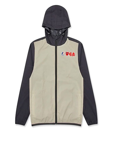 COMME des GARÇONS PLAY