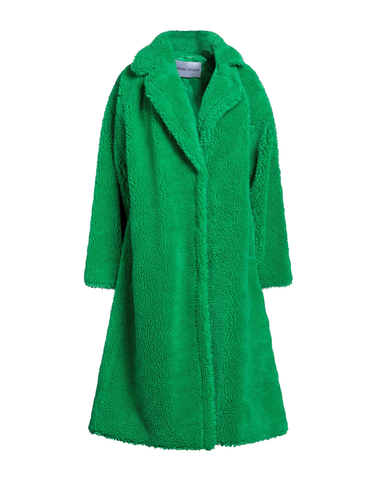 STAND STUDIO - Moutons et fausses fourrures