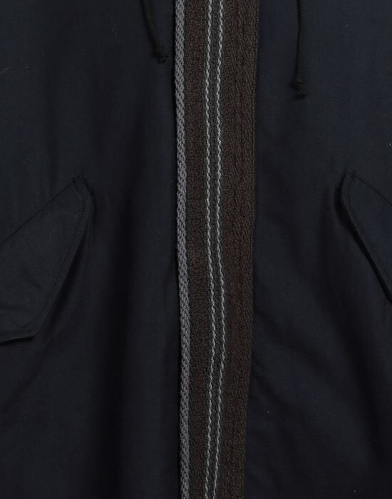 MAHARISHI Плащи и тренчи